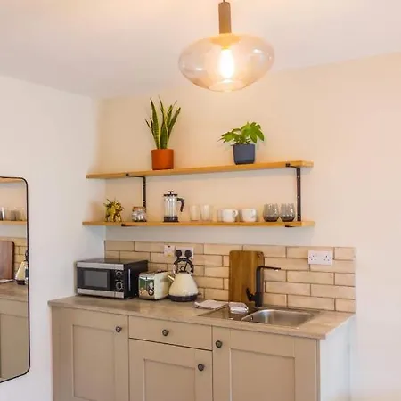 Aparthotel Rookery Lane Food And Kenmare