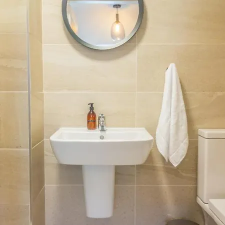 Rookery Lane Food And Konukevi