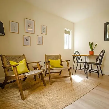 Guest house Rookery Lane Food And 3*