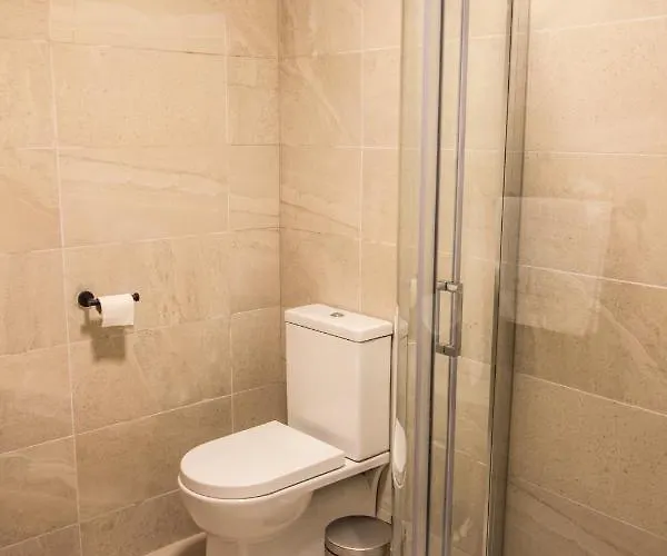 게스트하우스 Rookery Lane Food And 켄마어