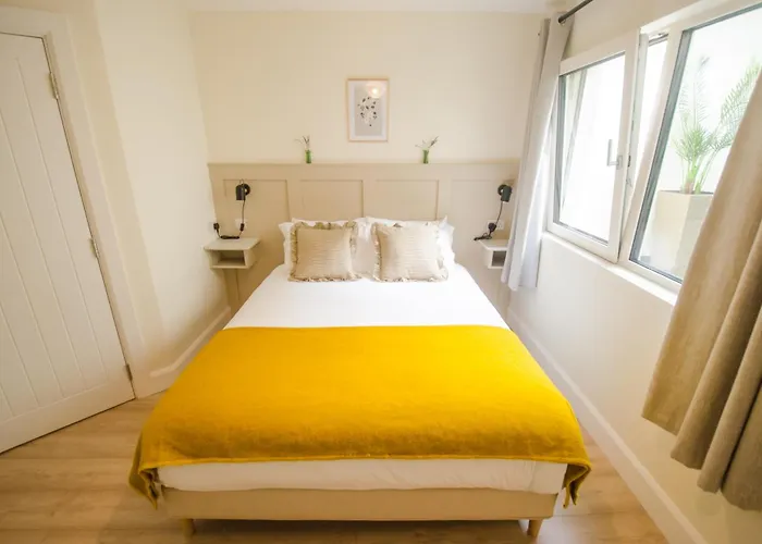 게스트하우스 Rookery Lane Food And 3*